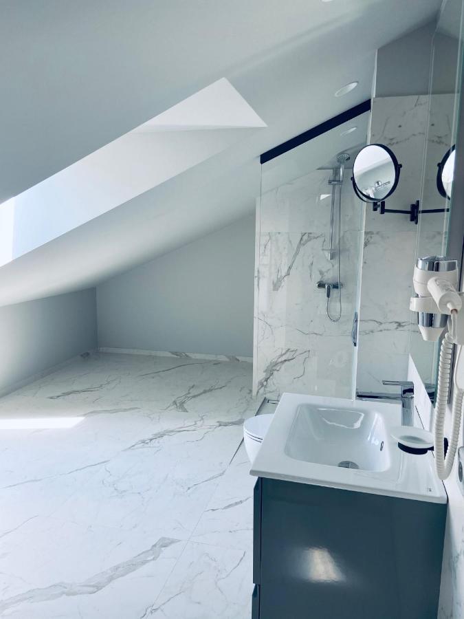 Roze Republikas Apartments Liepāja 외부 사진